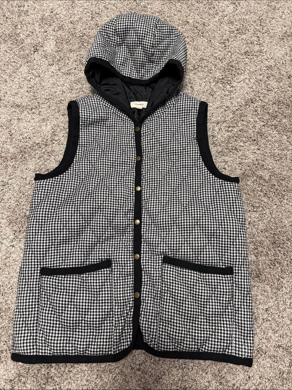 Freeway Black & White Houndstooth Hooded Vest